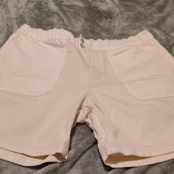 Zara Other - Zara Off-White Relaxed Shorts